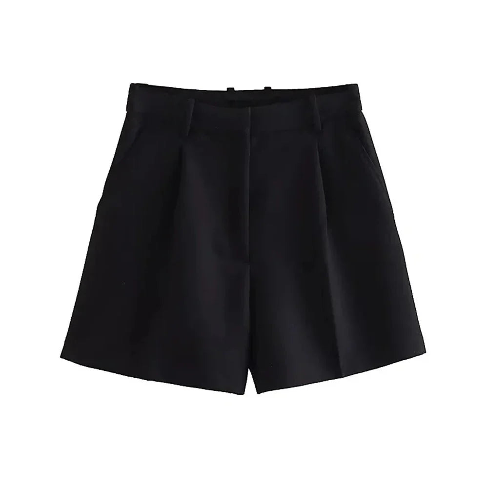 Tailored Shorts – Soft Fabric – Chic Everyday Style