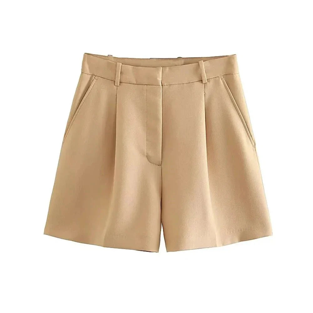 Tailored Shorts – Soft Fabric – Chic Everyday Style