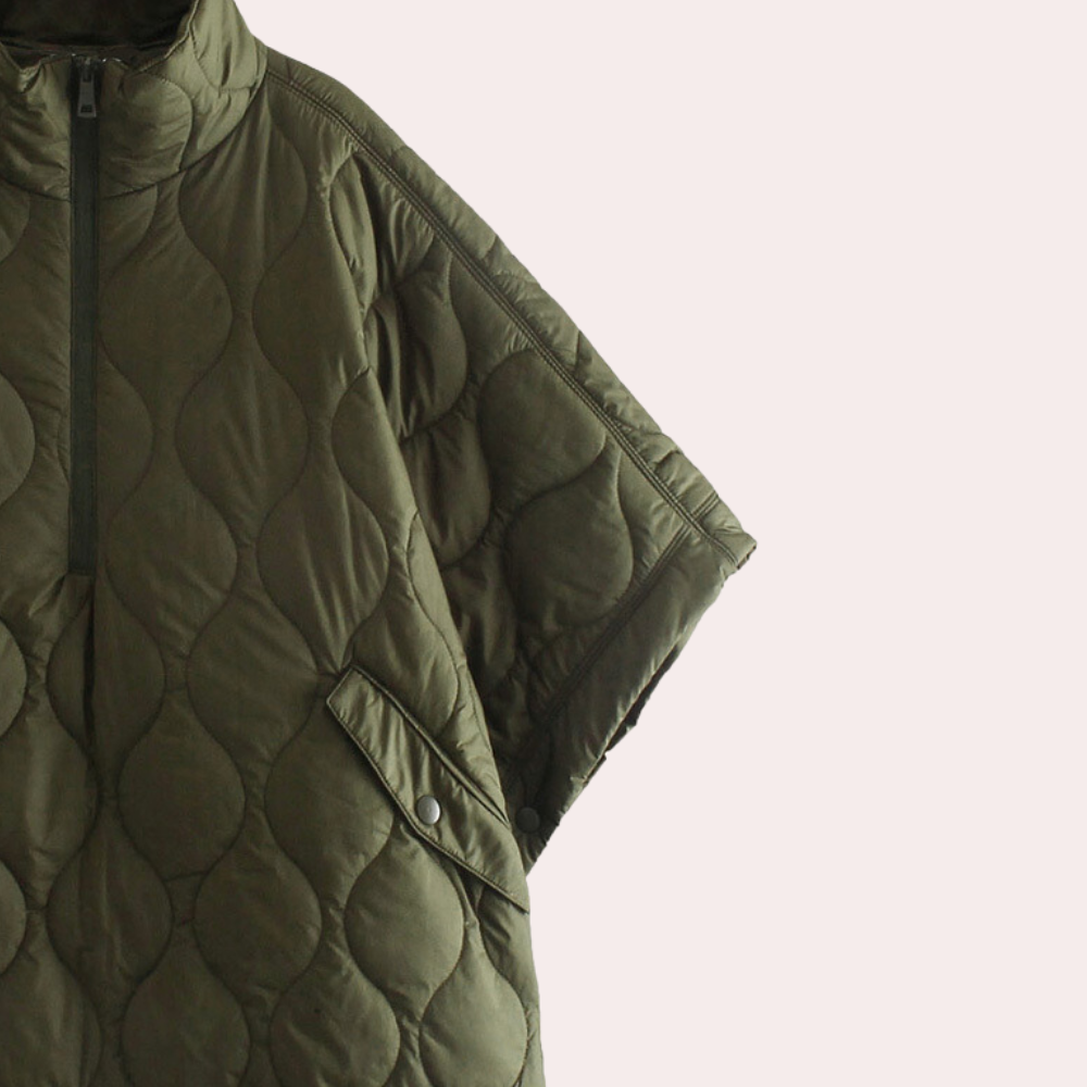 Quilted Cape Jacket – Lightweight & Warm – Casual Layering Essential