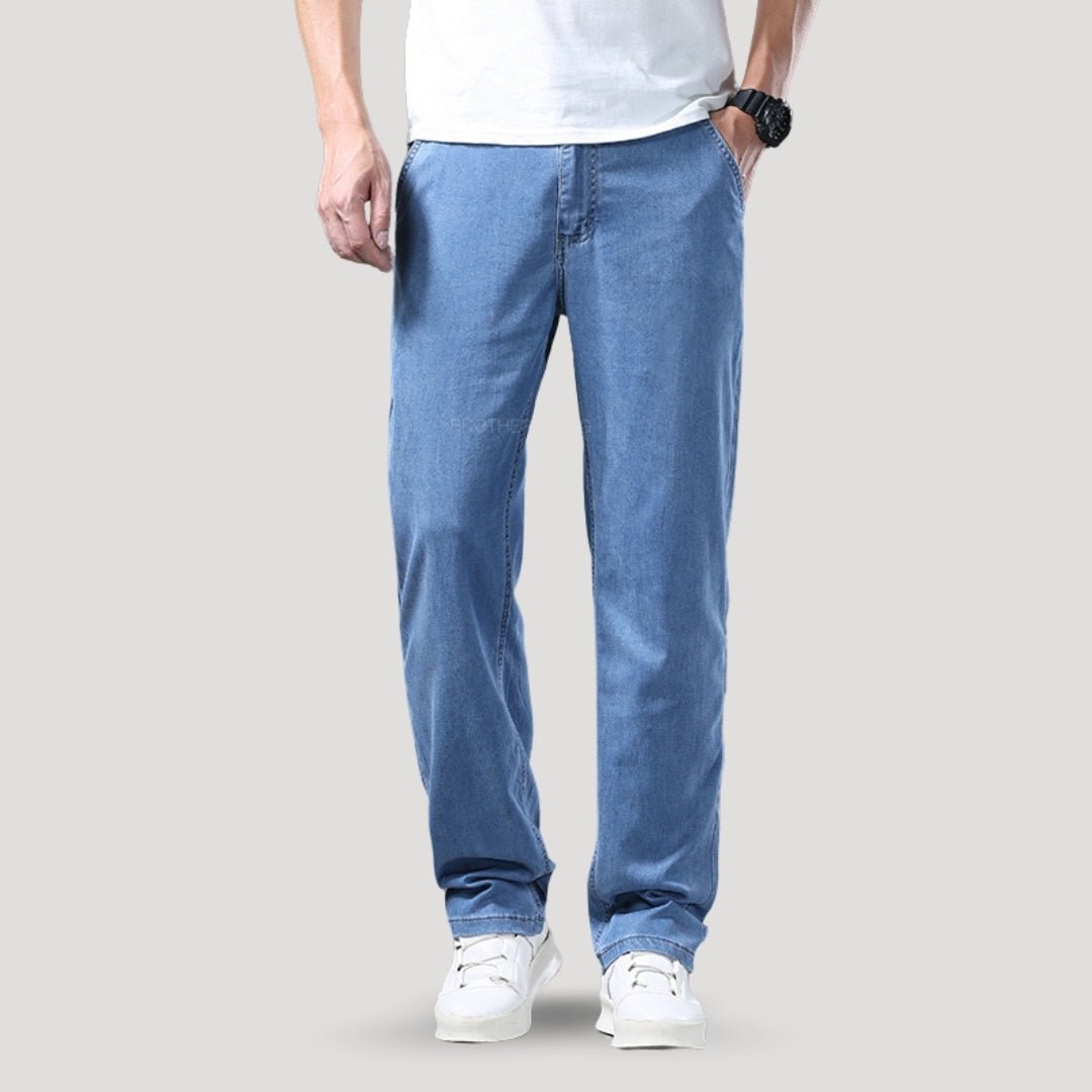 Men’s Relaxed Fit Jeans – Light Blue Wash – Casual Everyday Denim
