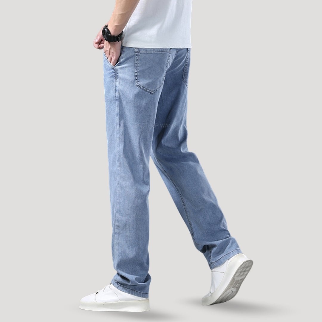Men’s Relaxed Fit Jeans – Light Blue Wash – Casual Everyday Denim
