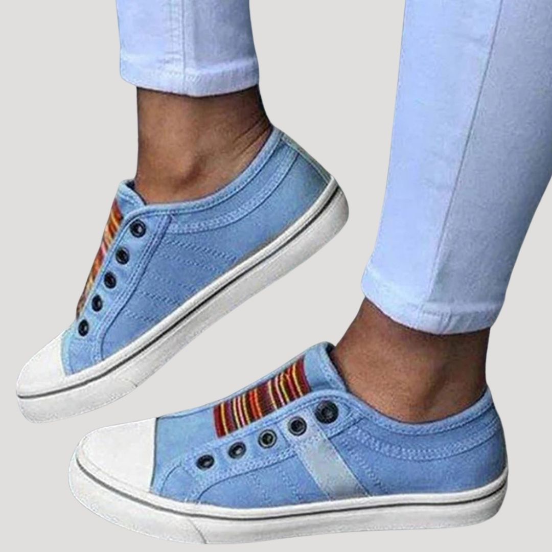 Women's Walking Shoes