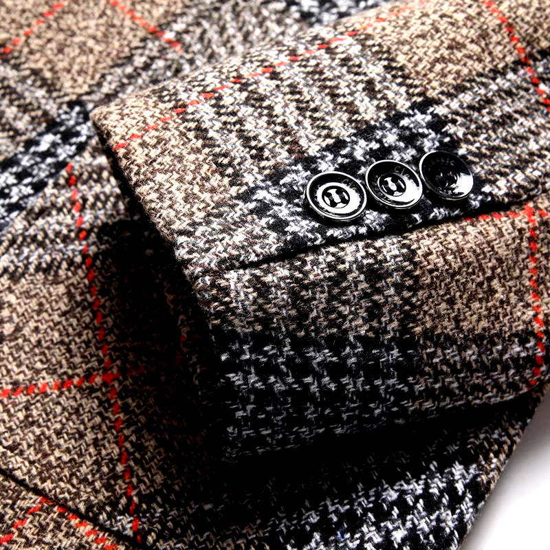 Oversized Blazer – Check Pattern – Statement Layer for Office & Beyond