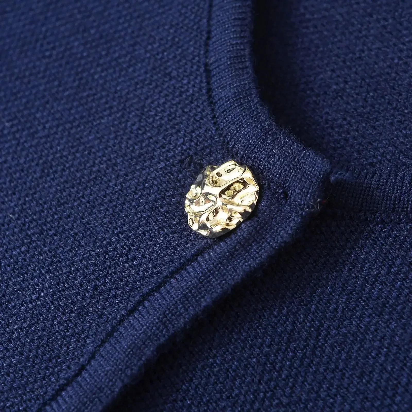 Cardigan Sweater – Button-Up Design – Casual Autumn Layering