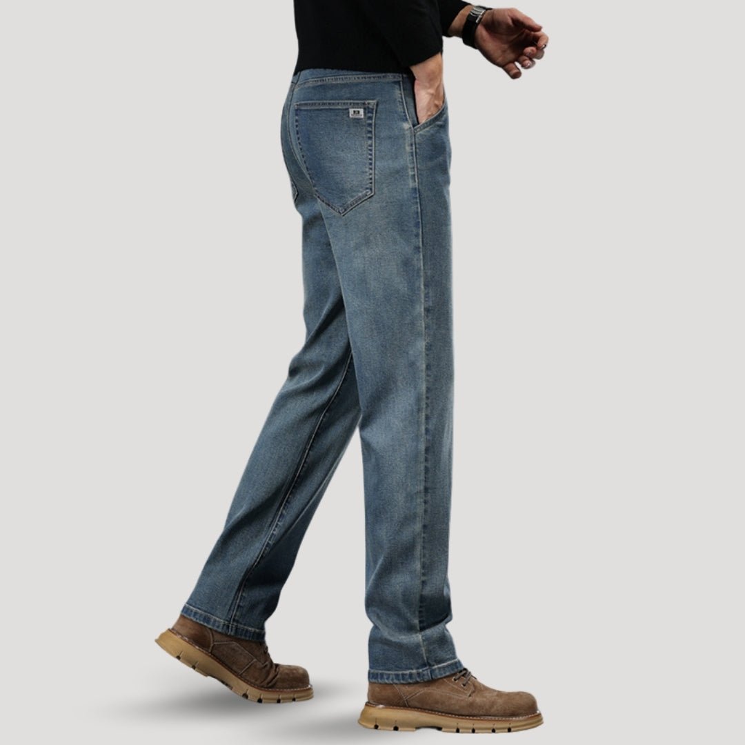 Men’s Straight Leg Jeans – Classic Fit – Mid-Wash Everyday Denim