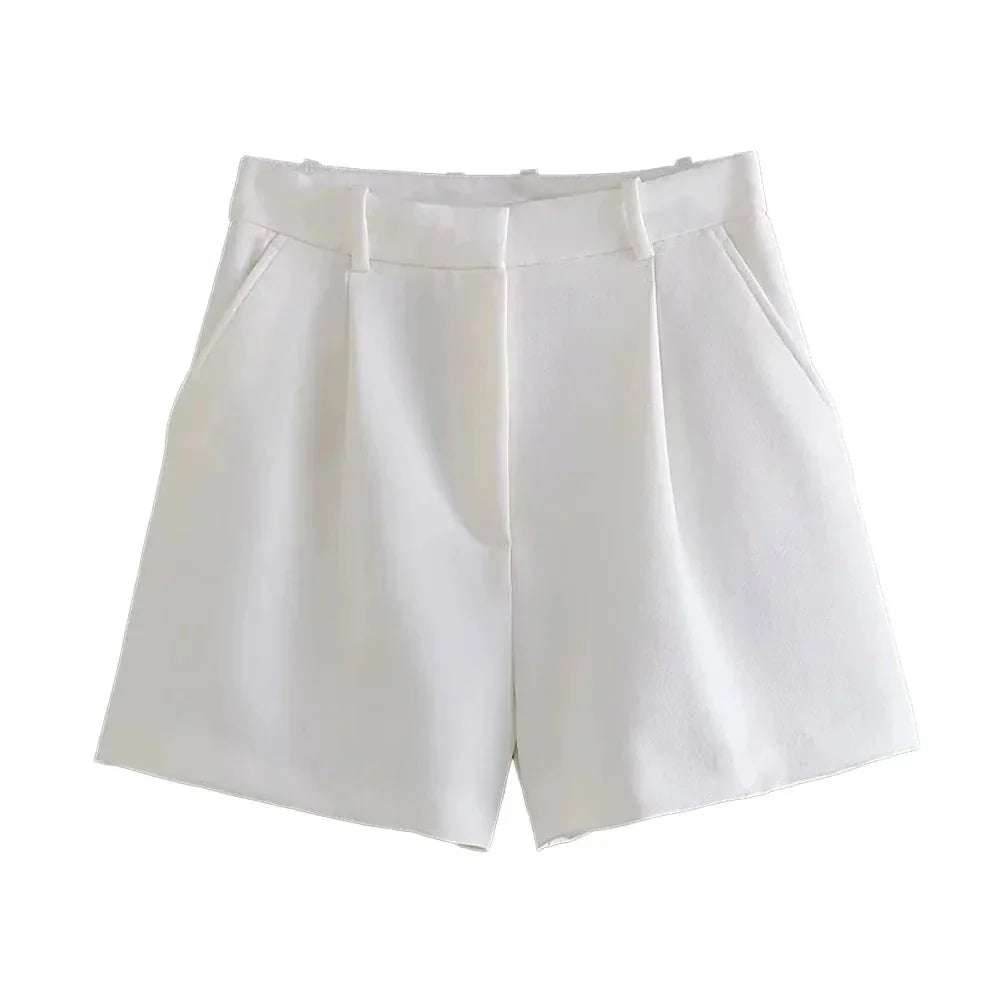 Tailored Shorts – Soft Fabric – Chic Everyday Style