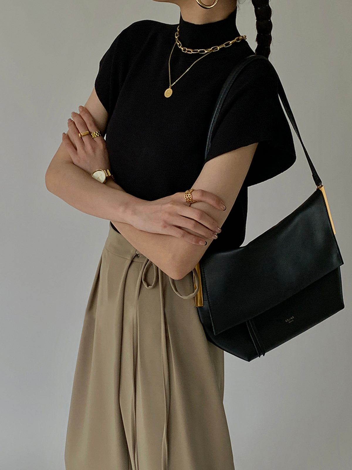 Knitted Sweater – Soft Fabric – Timeless Wardrobe Essential