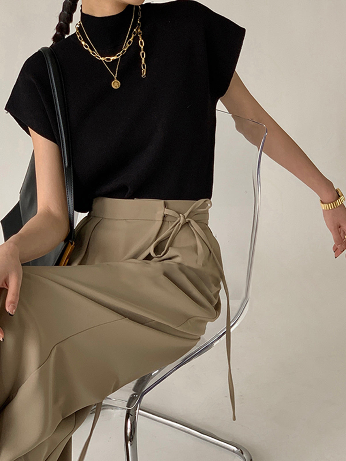 Knitted Sweater – Soft Fabric – Timeless Wardrobe Essential