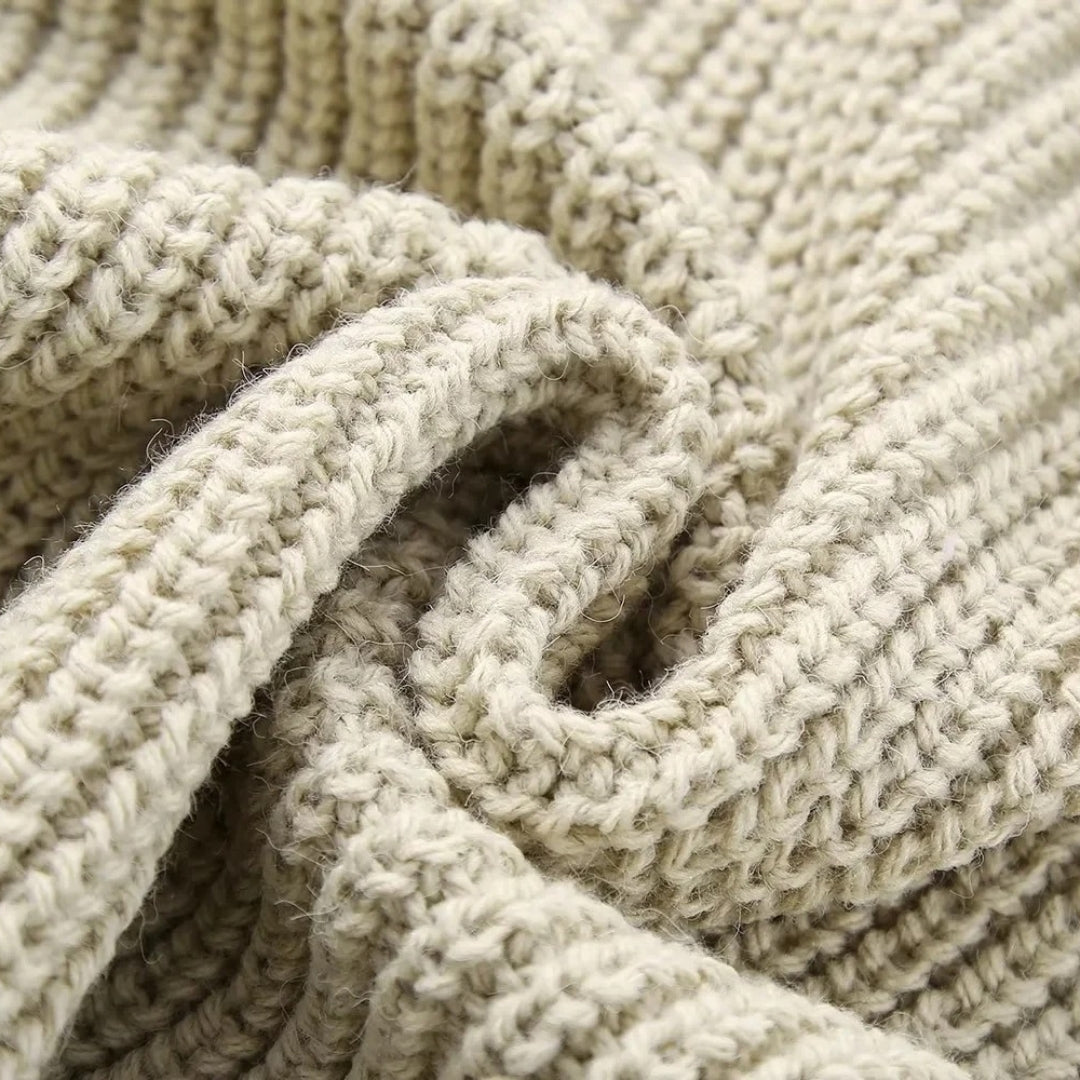 Chunky Knit Sweater – Roll Neck – Cosy Pocket Detail