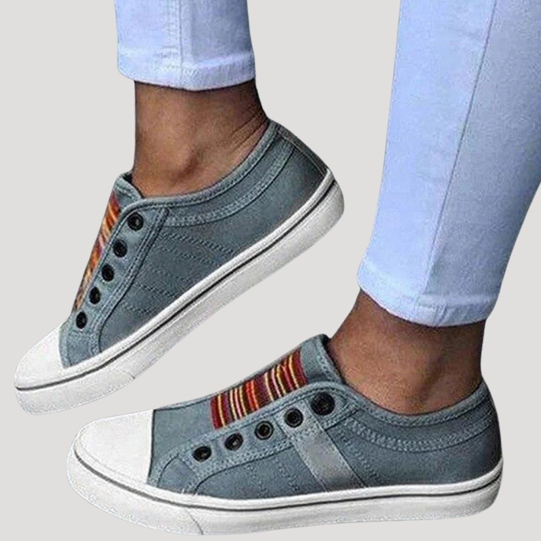 Women's Walking Shoes